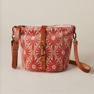 Atenti Halle Bucket bag